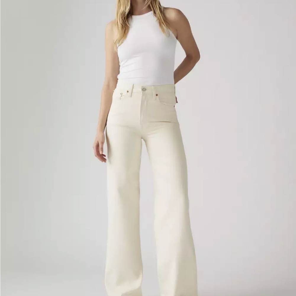 Levi’s Ribcage high-rise Wide Leg Jeans, 28x32, barely freezing